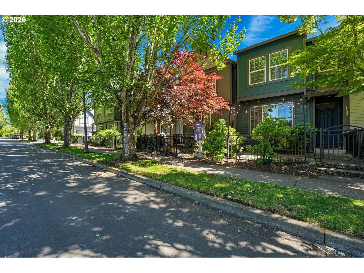 1198 SE Bacarra St, Hillsboro, OR 97123 - #1
