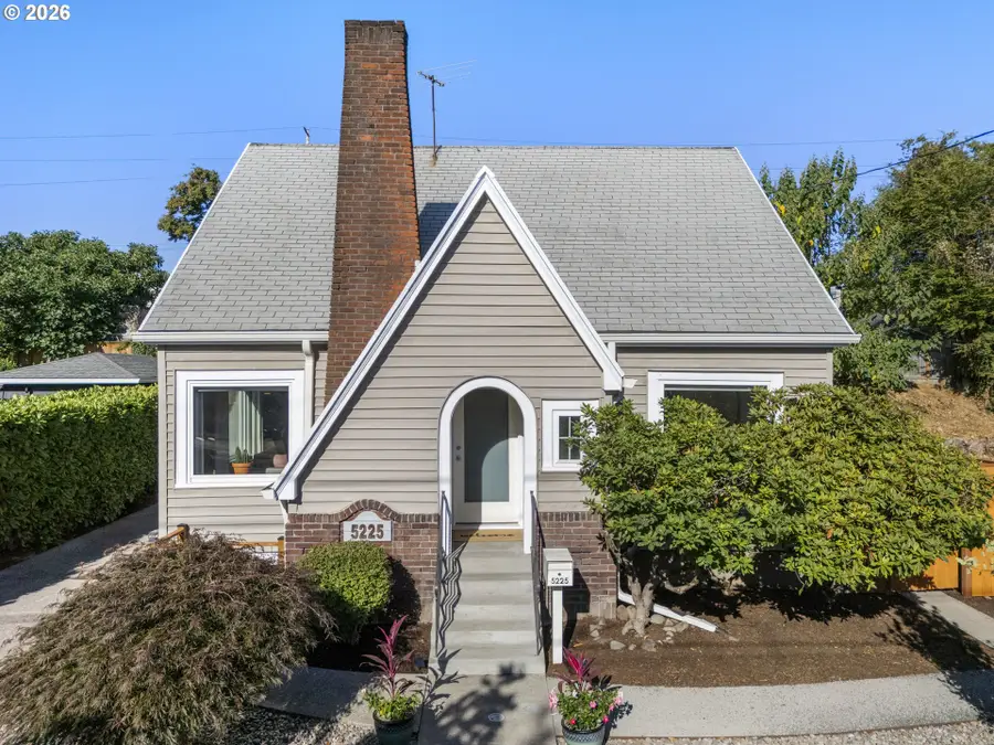 5225 SE 18th Ave, Portland, OR 97202 - #2