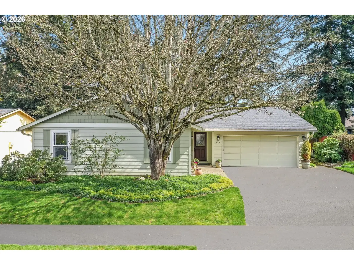 904 NE 196th Ave, Portland, OR 97230 - #1