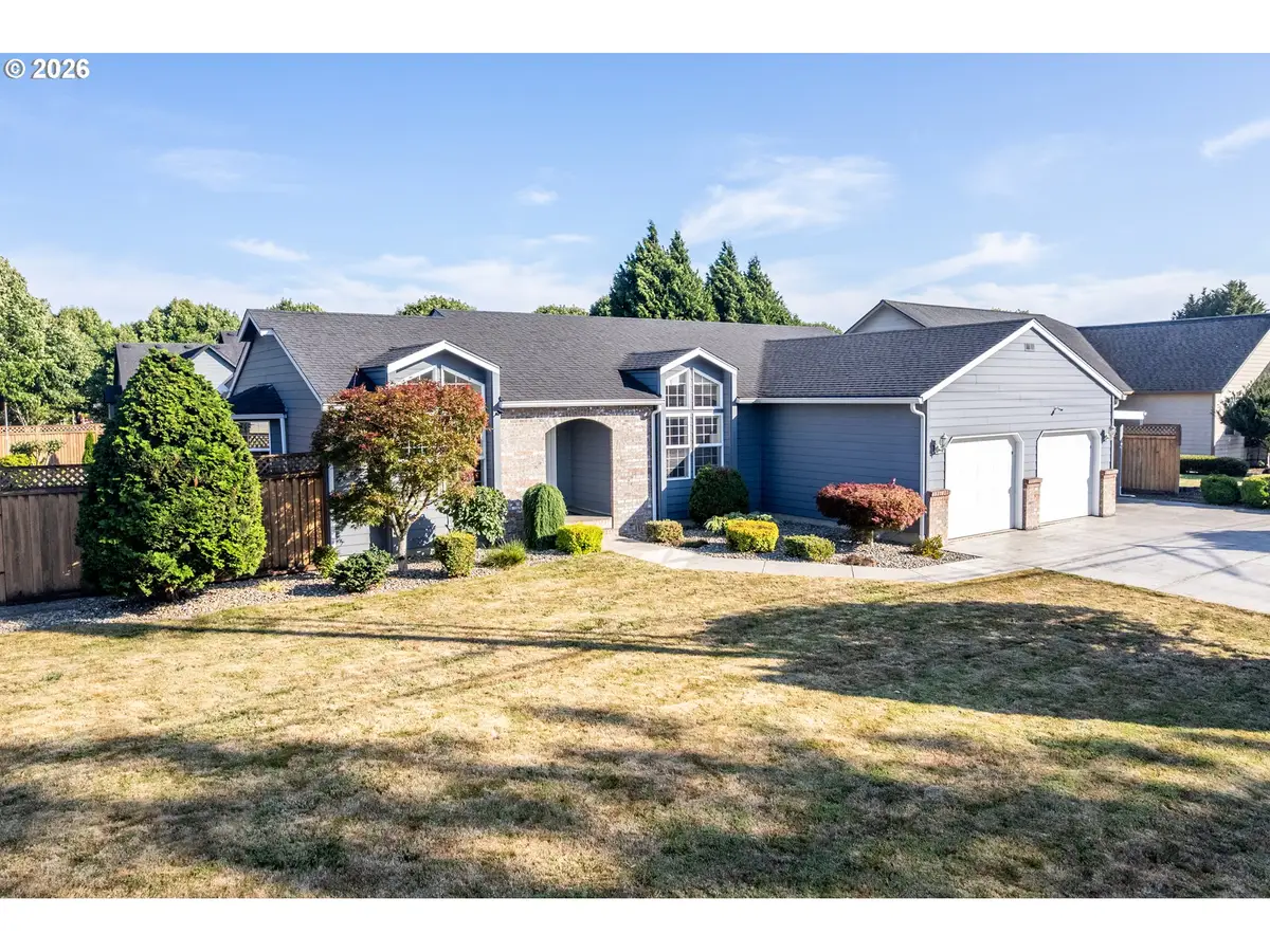 2360 38th Ave, Longview, WA 98632 - #1