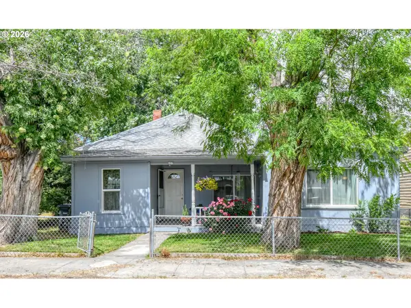 237 SW 2nd St, PilotRock, OR 97868