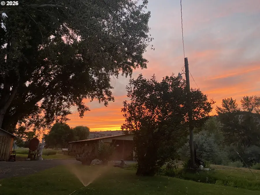 51257 Hwy 26, Mount Vernon, OR 97865 - Image #3