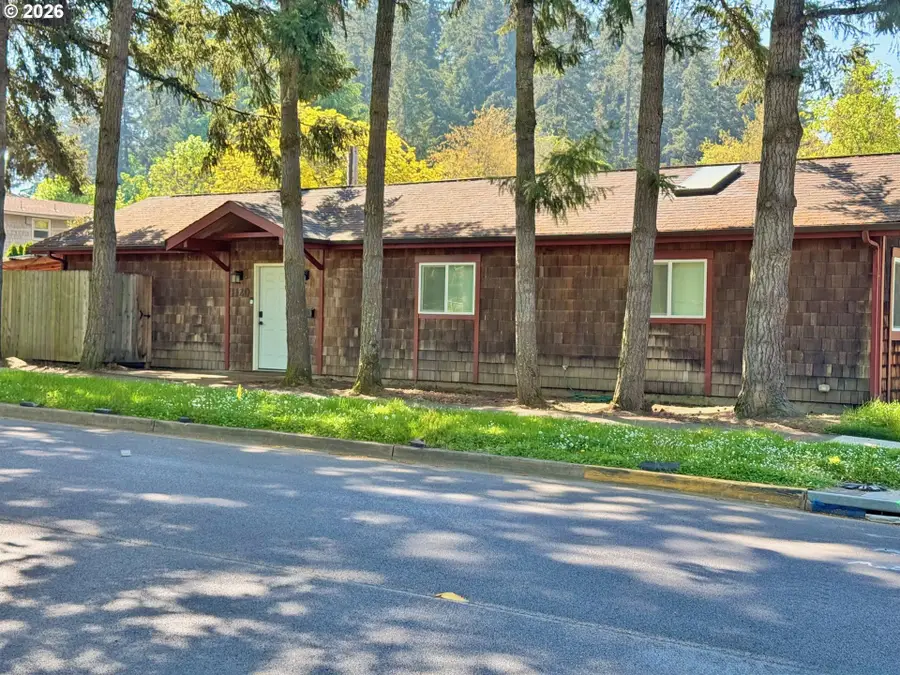 1120 E 24th Ave, Eugene, OR 97403 - #3
