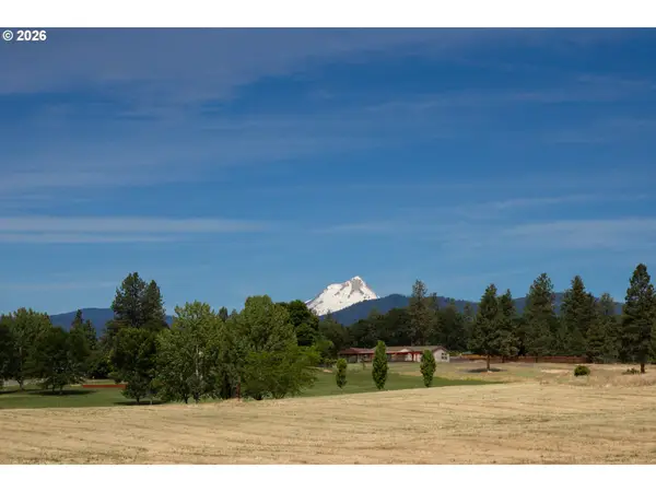 10 S County Rd, TyghValley, OR 97063