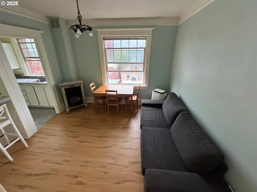 2109 NW Irving St #405, Portland, OR 97210 - #2