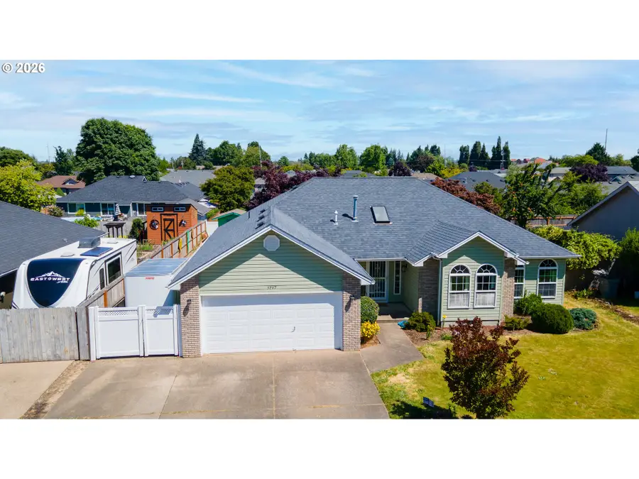 3247 SE 20th Ave, Albany, OR 97322 - #2