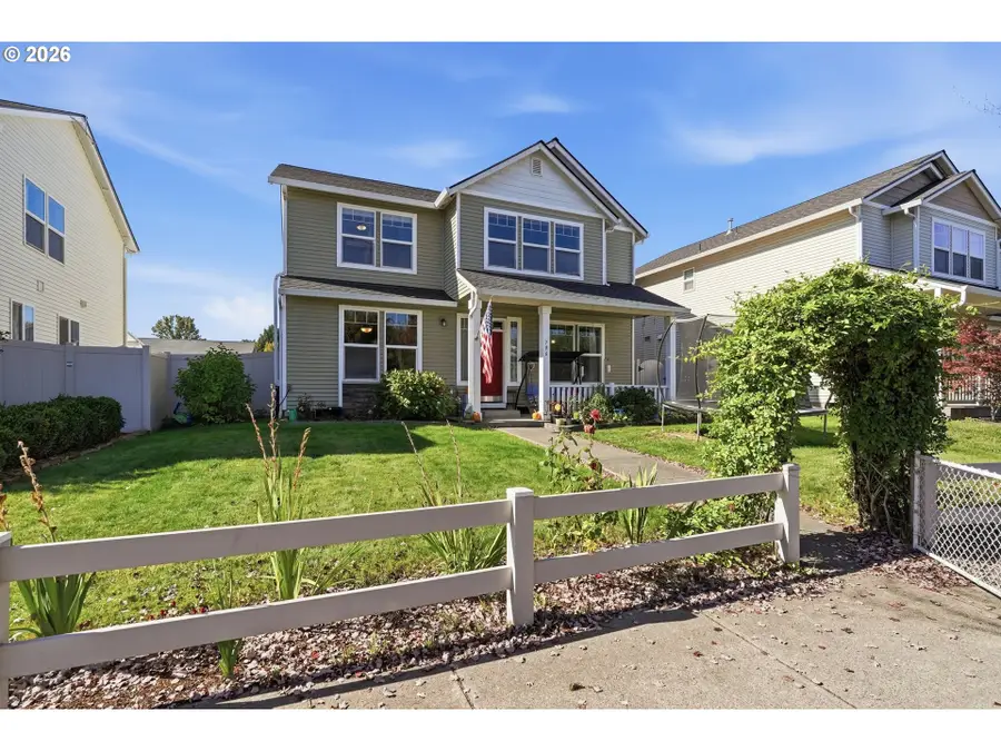 706 NW 20th Ave, Battle Ground, WA 98604 - #2