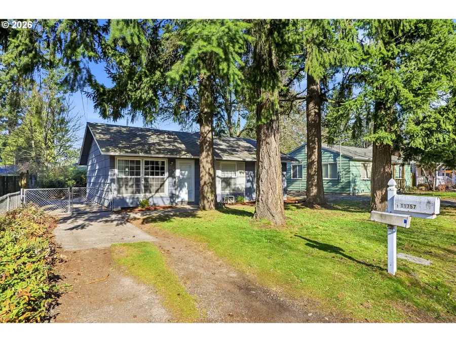 11757 SE Ankeny St, Portland, OR 97216 - #3