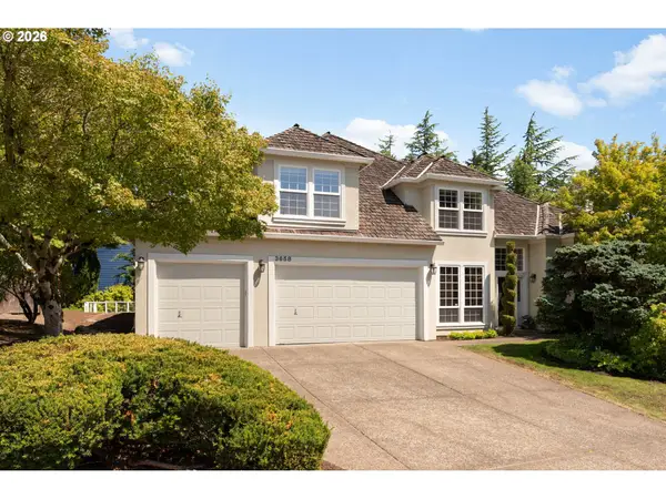 3658 NW Loriann Dr, Portland, OR 97229