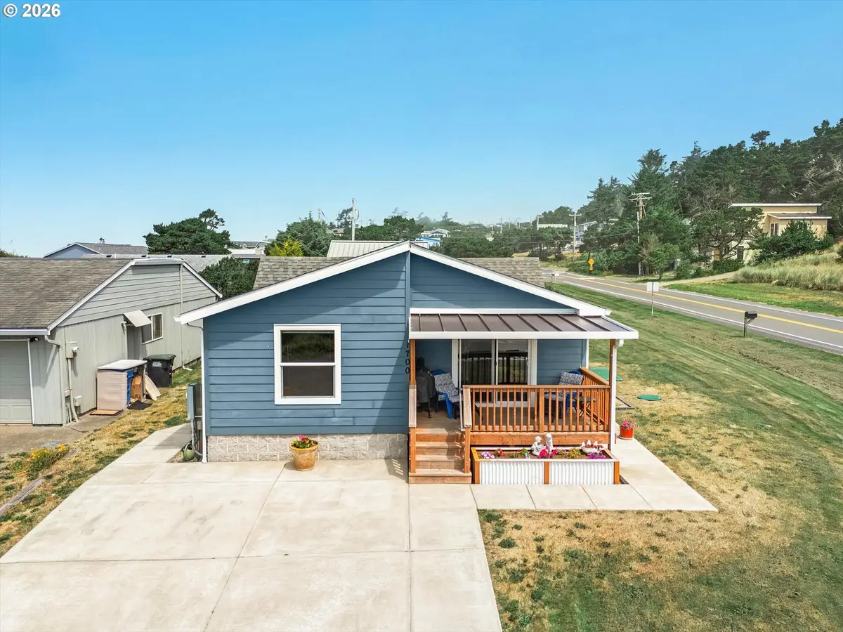 1700 NW Westward Ho St, Waldport, OR 97394 - #1