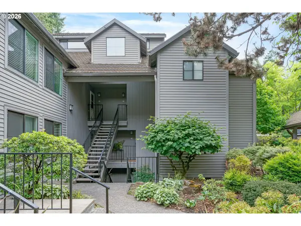 4000 Carman Dr #60, LakeOswego, OR 97035