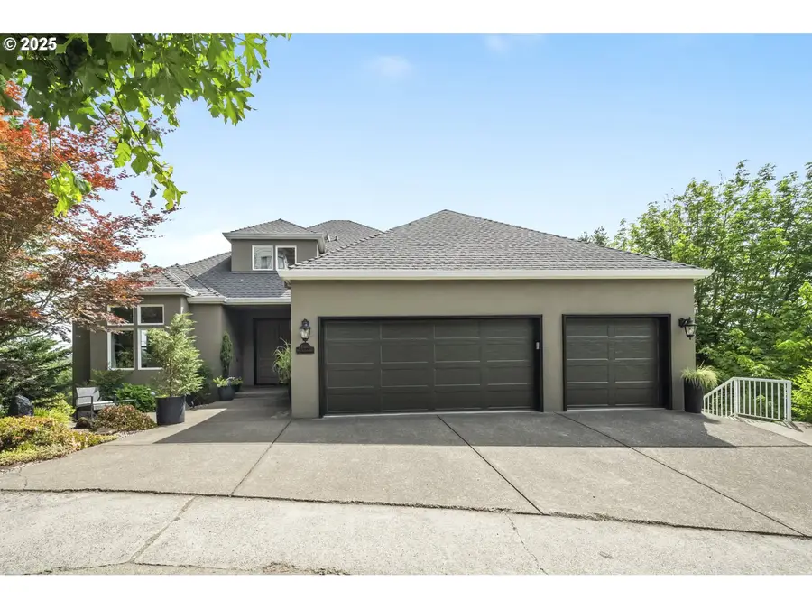 7568 S Laview Dr, Portland, OR 97219 - #2