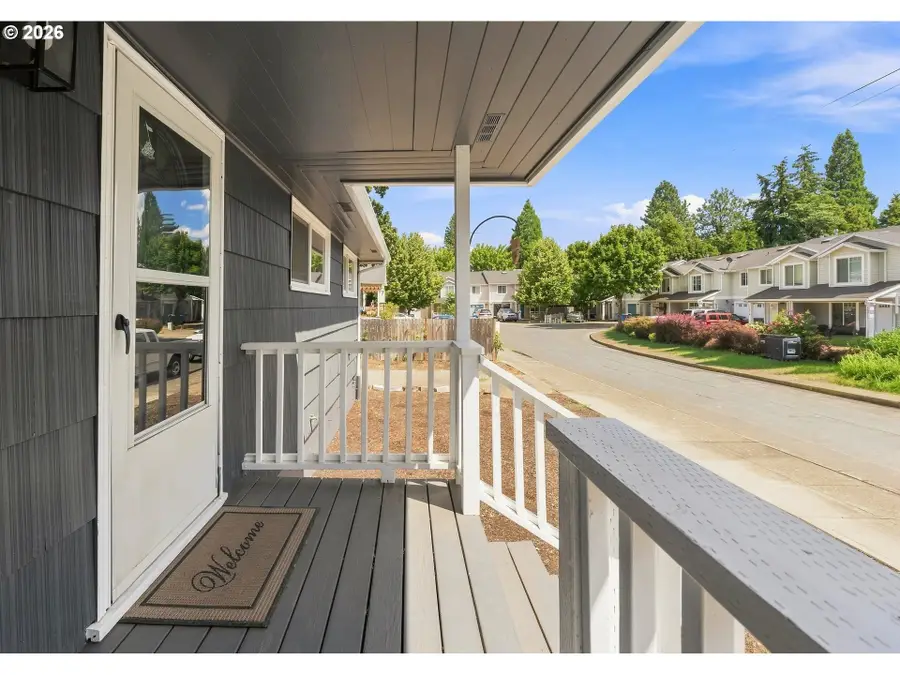 226 SE 157th Ave, Portland, OR 97233 - #2