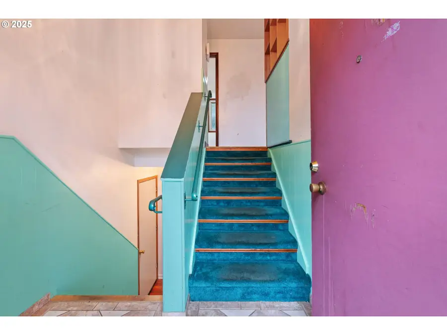 13122 NE Morris Ct, Portland, OR 97230 - Image #3