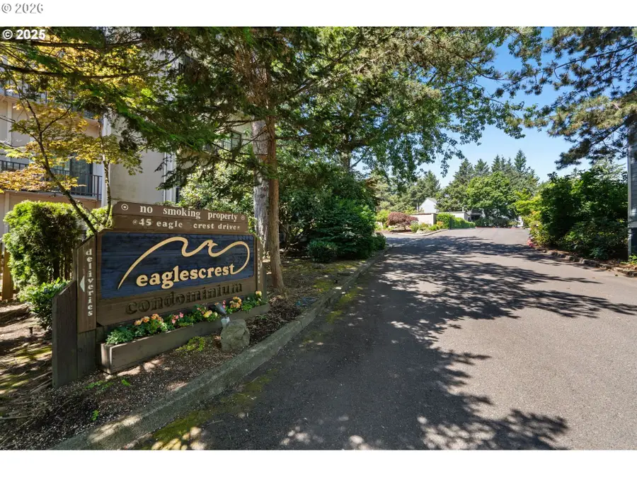 45 Eagle Crest Dr #405, Lake Oswego, OR 97035 - #2