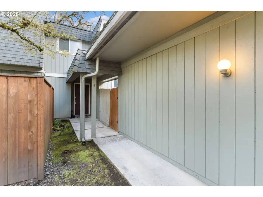 1500 Norkenzie Rd #4, Eugene, OR 97401 - #2