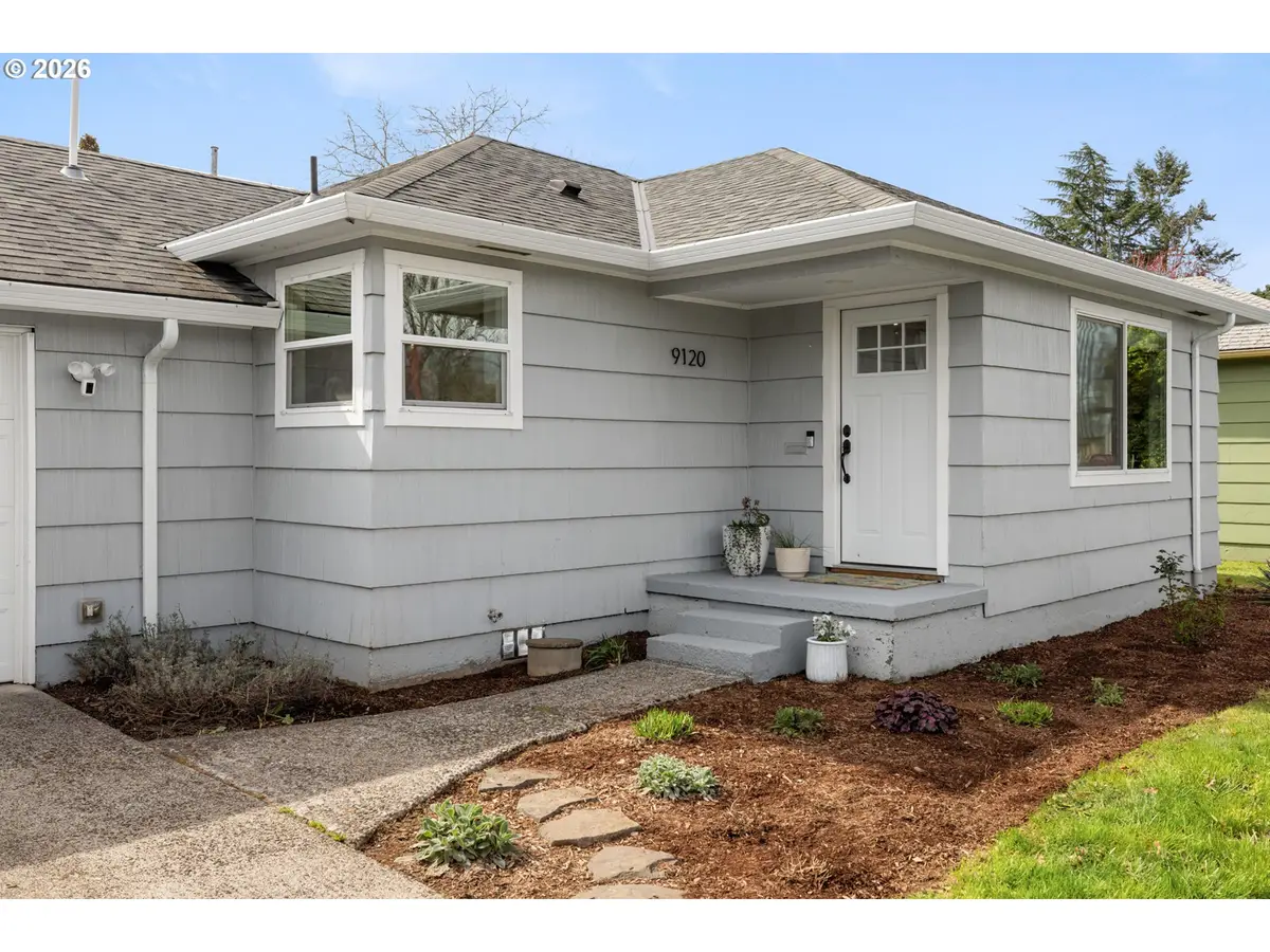 9120 SE Market St, Portland, OR 97216 - #1