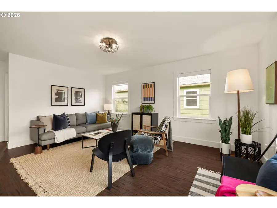 9120 SE Market St, Portland, OR 97216 - #2