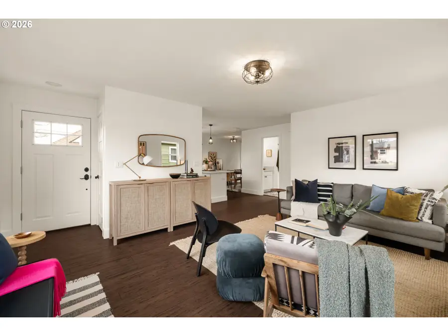 9120 SE Market St, Portland, OR 97216 - #3