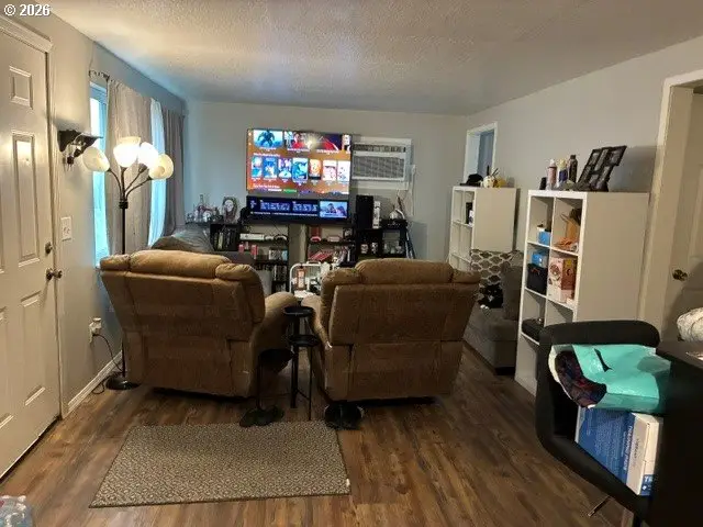 608 SE 7th St, Pendleton, OR 97801 - #3