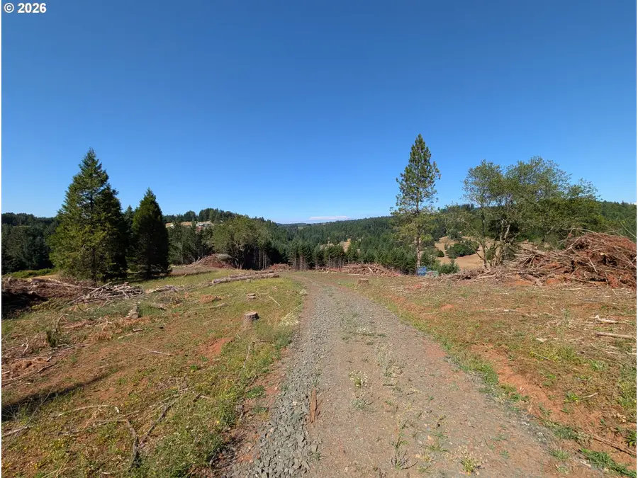 0 Fawn Ridge Dr, Oakland, OR 97462 - #2