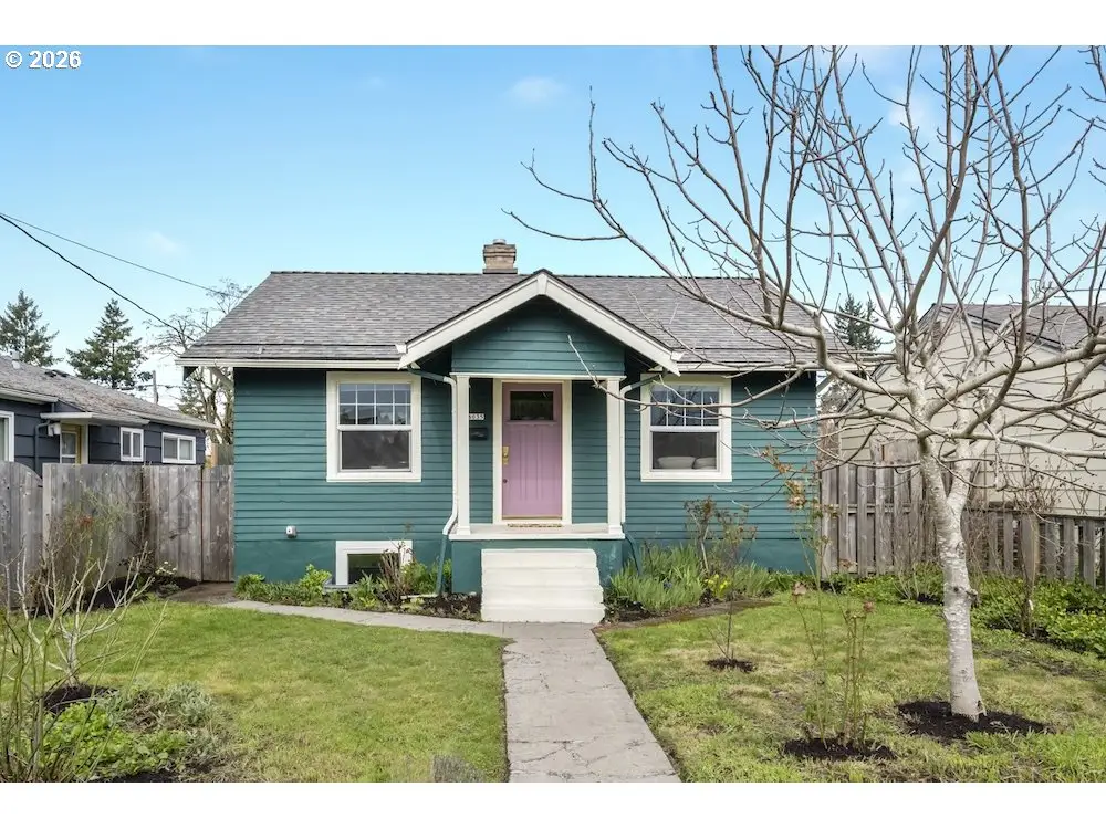 6035 SE Knight St, Portland, OR 97206 - #1