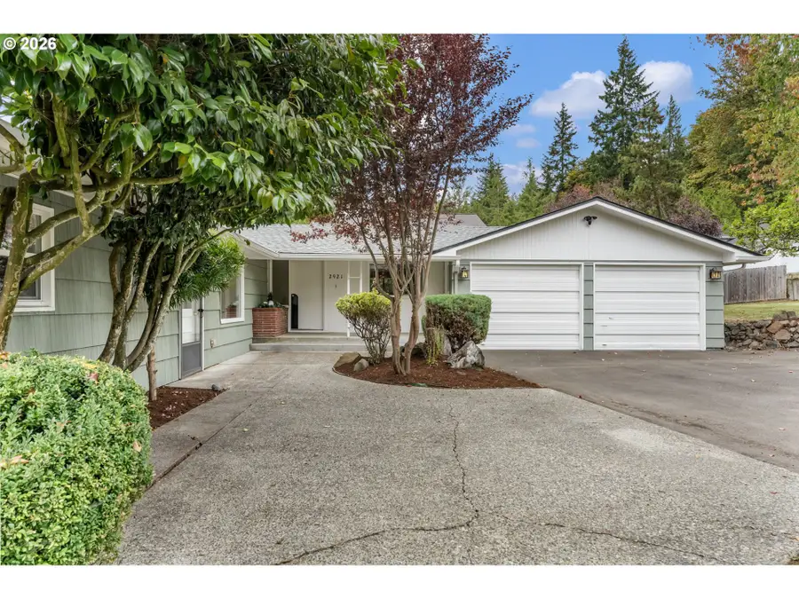 2921 Ammons Dr, Longview, WA 98632 - #2