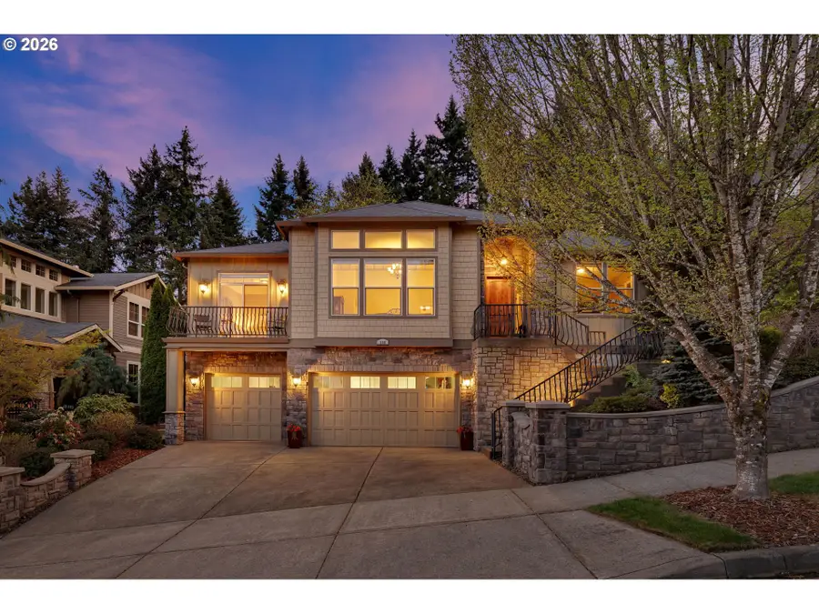 806 NW 35th Ave, Camas, WA 98607 - #2