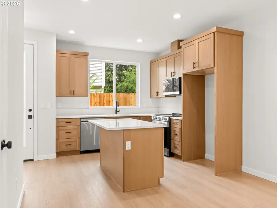 7484 SE 51st Ave, Portland, OR 97206 - #2