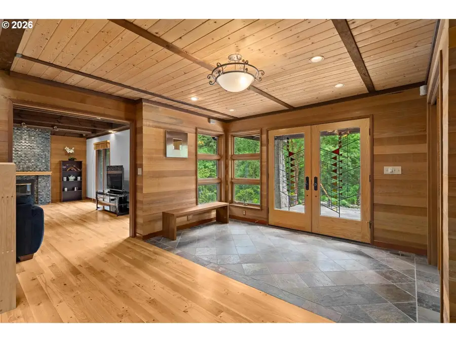 1515 S Radcliffe Ct, Portland, OR 97219 - #3