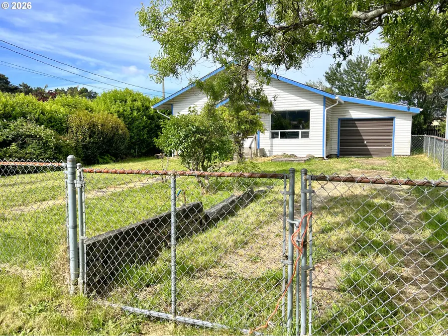 135 S 11th St, Lakeside, OR 97449 - #2