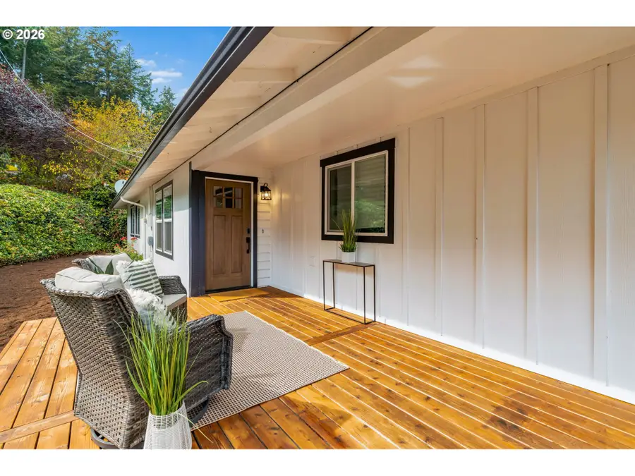 6100 Barclay St, West Linn, OR 97068 - #2