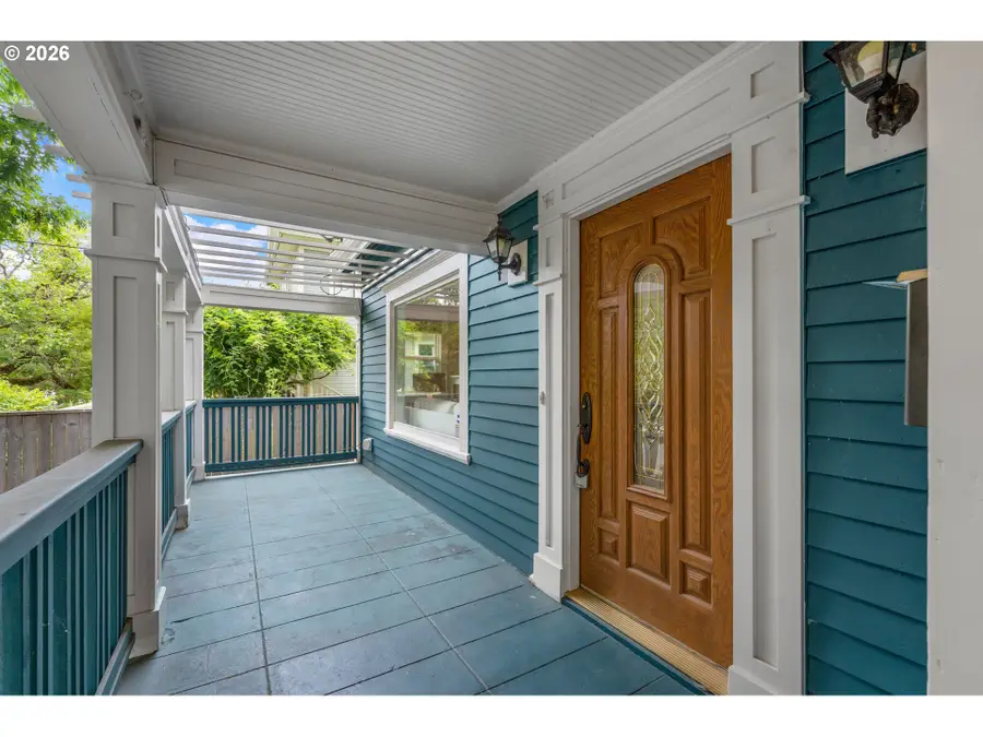 4115 SE Yamhill St, Portland, OR 97214 - #2