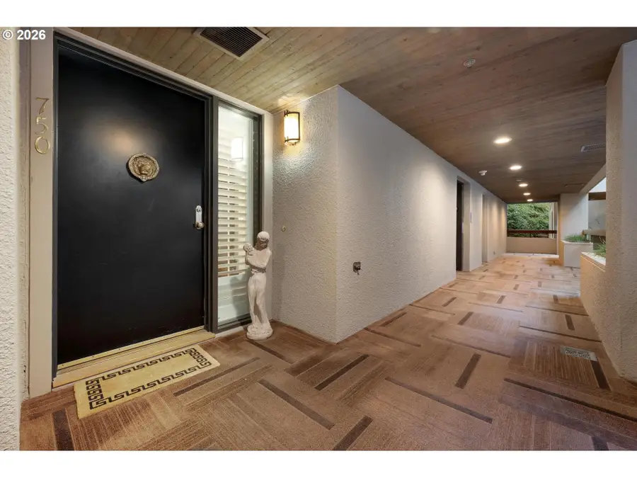 750 NW Westover Sq, Portland, OR 97210 - Image #3