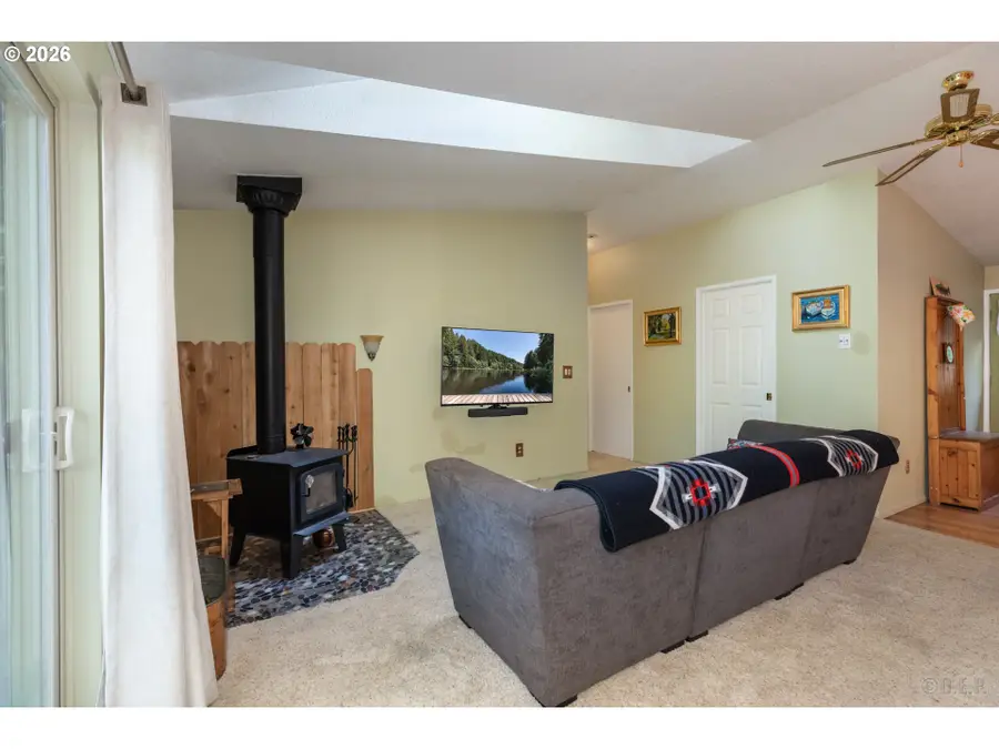 10265 Ridge View Ter, Birkenfeld, OR 97016 - #3