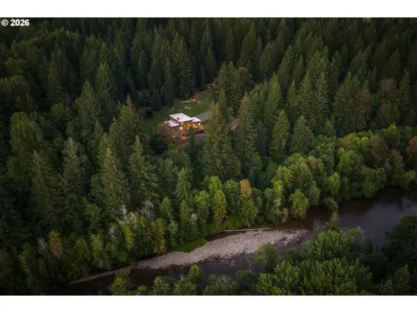 42 Windcrest Rd, Carson, WA 98610