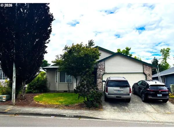 6844 SE Borwick St, Hillsboro, OR 97123