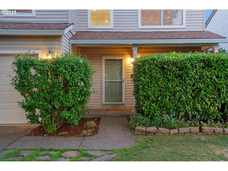 154 NE Danbury Ave, Hillsboro, OR 97124 - Image #2