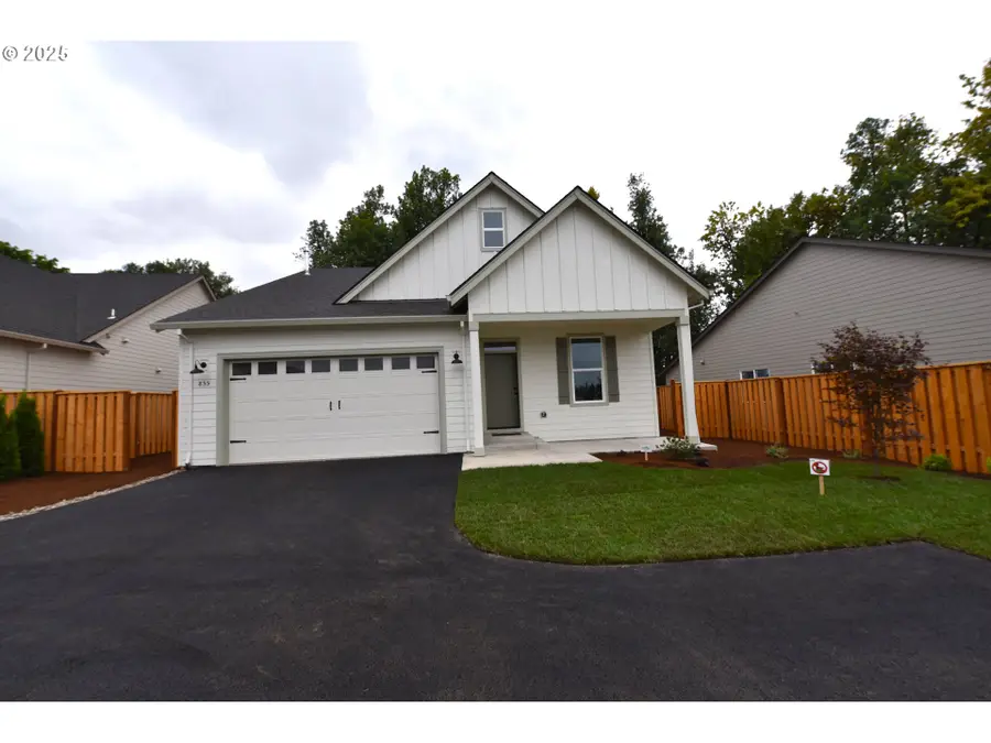 855 Oakleaf Way, Silverton, OR 97381 - #2