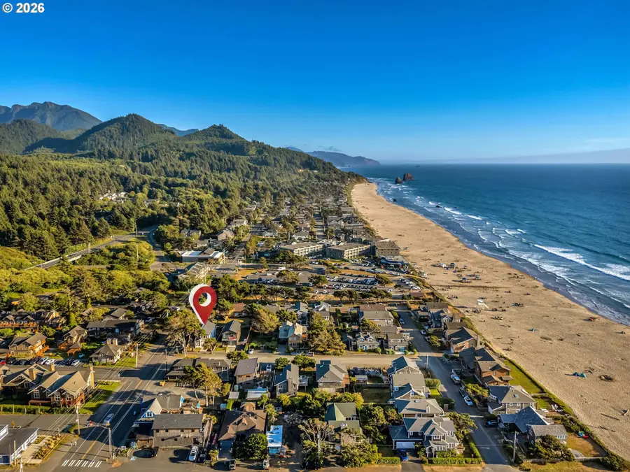 115 W Surfcrest, Cannon Beach, OR 97110 - #2