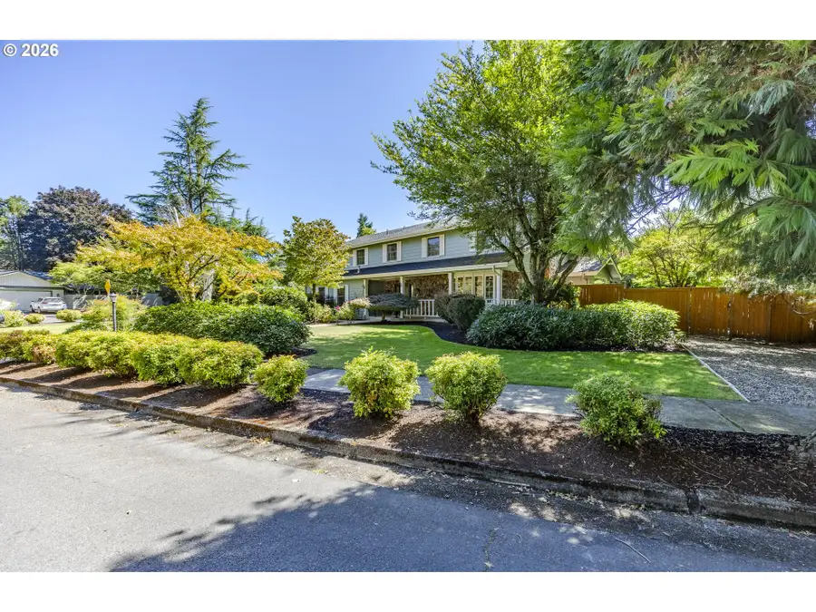 425 Stonegate St, Eugene, OR 97401 - #2