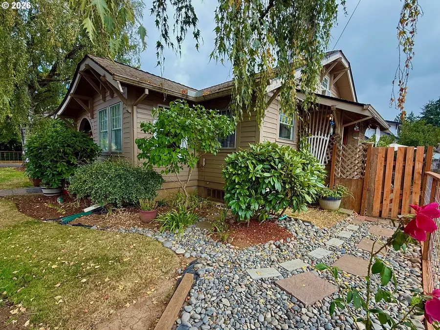 192 N Vernonia Rd, Saint Helens, OR 97051 - #3