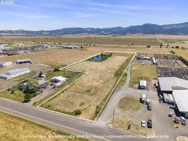 N Coburg Rd, Harrisburg, OR 97446