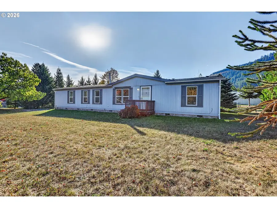 151 Russells Timber Ln, Carson, WA 98610 - #2