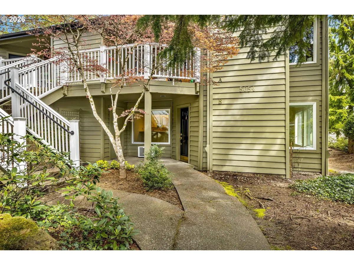 5054 Foothills Dr #B, Lake Oswego, OR 97034 - #1