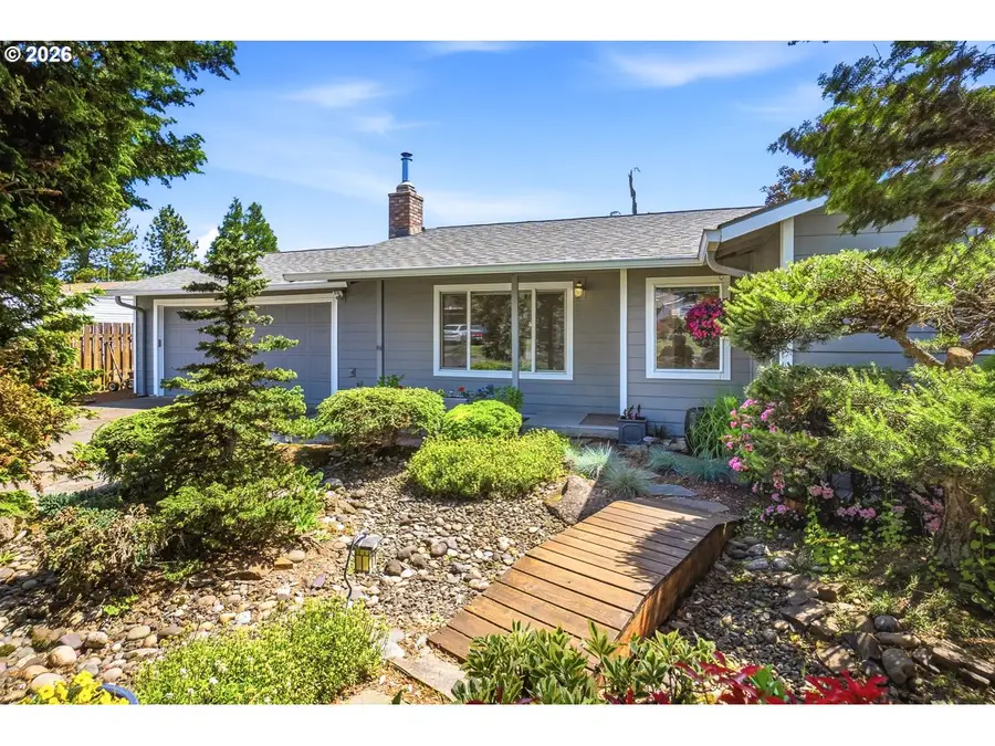 730 SE Barnes Ave, Gresham, OR 97080 - #2