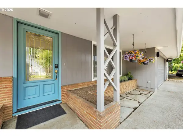 4704 NW Grant St, Vancouver, WA 98663