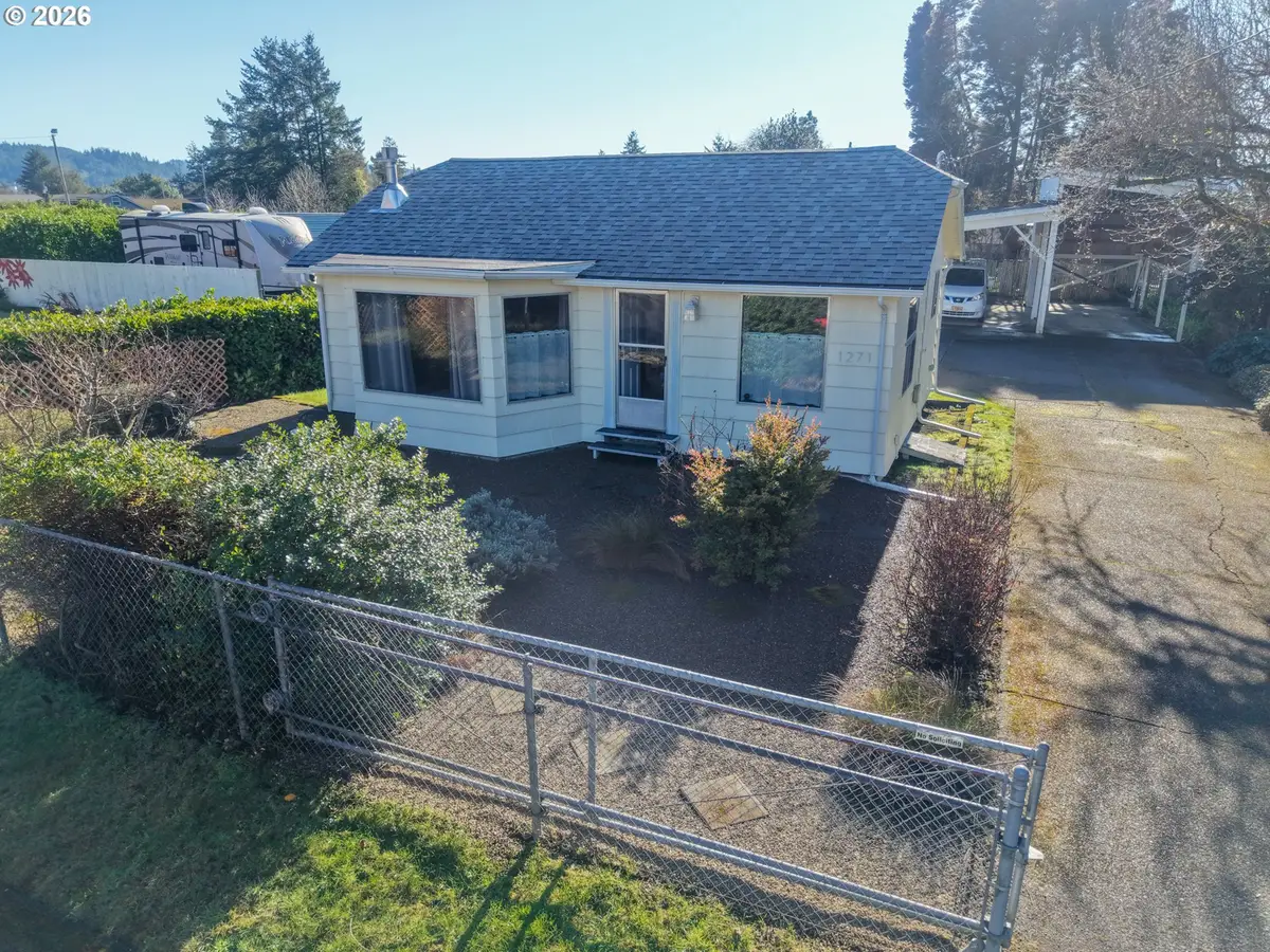 1271 W 11th St, Coquille, OR 97423 - #1