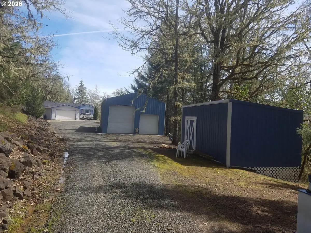 727 Hilltop Dr, Oakland, OR 97462 - #1