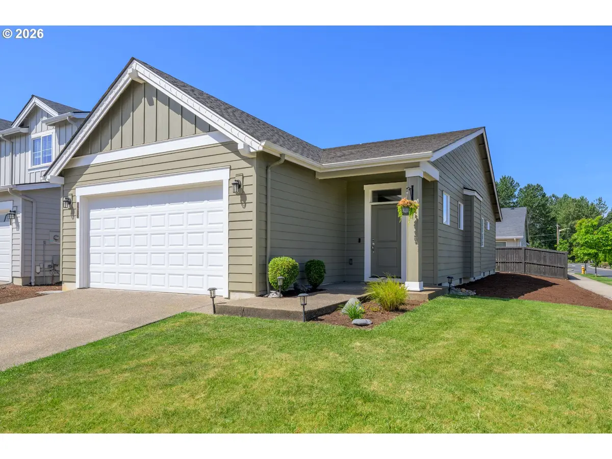 1423 NW Campanella Way, Estacada, OR 97023 - #1